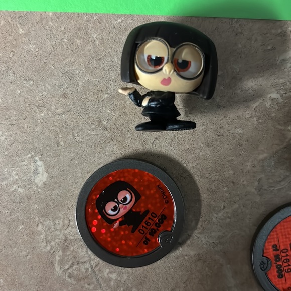 Disney Doorables series 9 LIMITED EDITION ONE figure - Picture 6 of 6